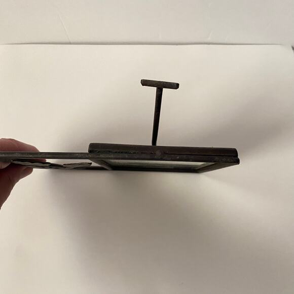 Vintage Pier 1 Metal Picture Stand Frame Wrought Iron Leaf Scroll 3 1/2 x5 Photo - Picture 11 of 16